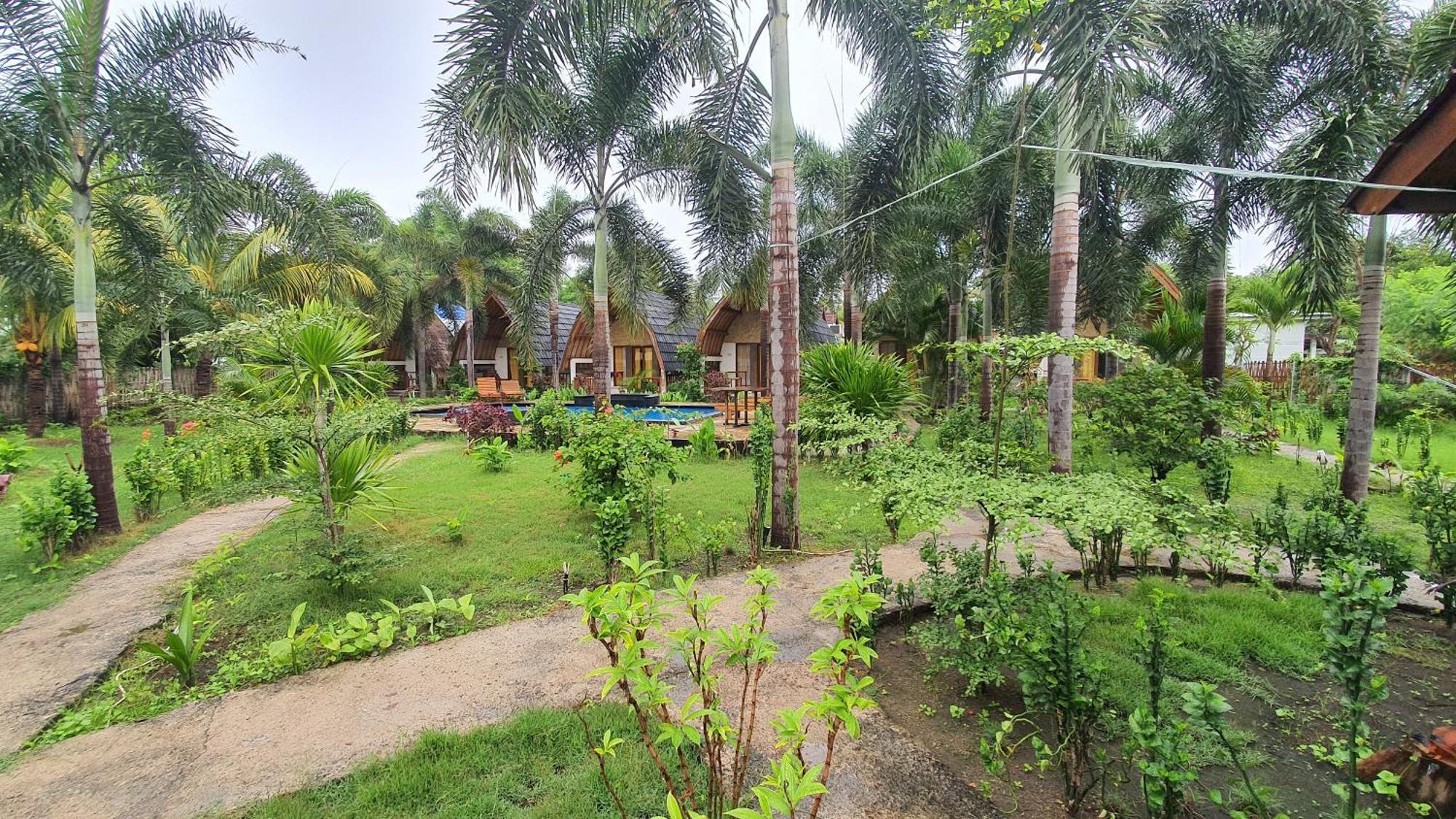 G Two Cottages Gili Air Exterior photo